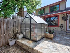 8906 Parkfield DR B, Austin TX 78758