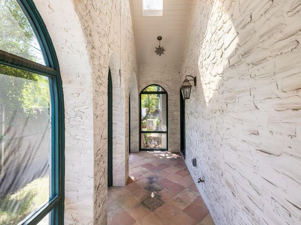 2825 Shoal Crest Ave, Austin TX 78705