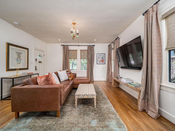 2825 Shoal Crest Ave, Austin TX 78705
