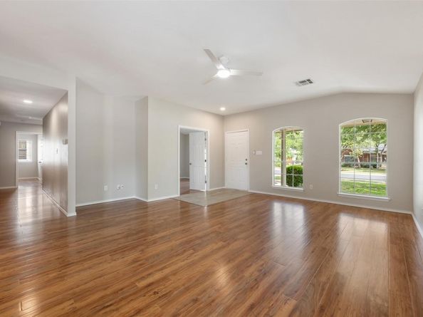 1112 Chardonnay XING, Leander TX 78641