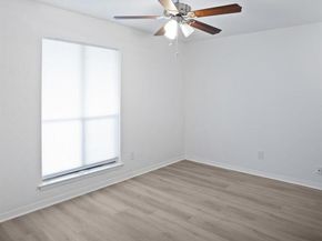 1004 Scenic DR, Georgetown TX 78626