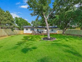 1004 Scenic DR, Georgetown TX 78626
