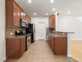 9412 Beechnut DR, Austin TX 78748