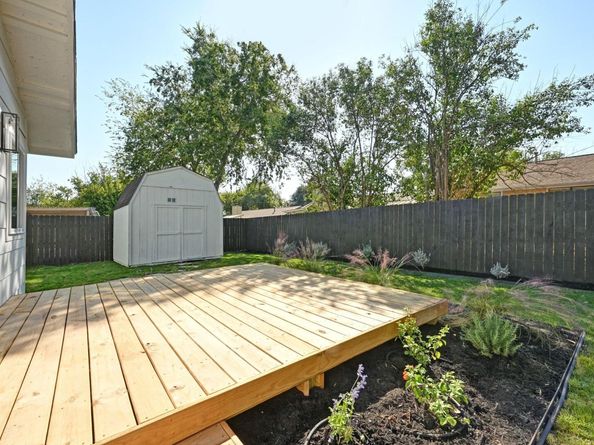 409 Thistlewood DR, Austin TX 78745