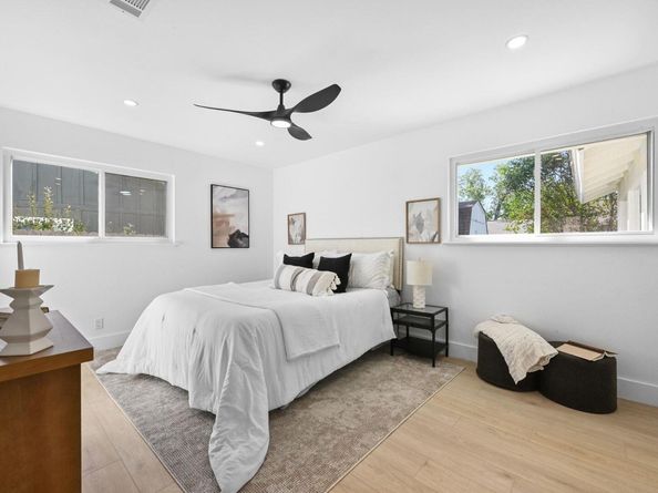 409 Thistlewood DR, Austin TX 78745