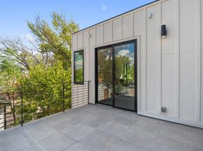 4407 Merle DR A, Austin TX 78745