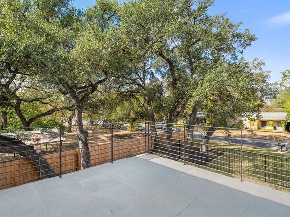 4407 Merle DR A, Austin TX 78745