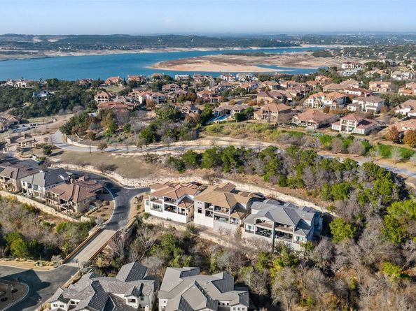 206 Tumbling Stream CV, Lakeway TX 78734