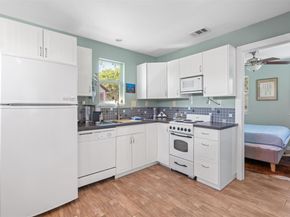 1915 Pasadena DR, Austin TX 78757