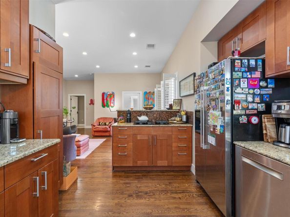 1915 Pasadena DR, Austin TX 78757