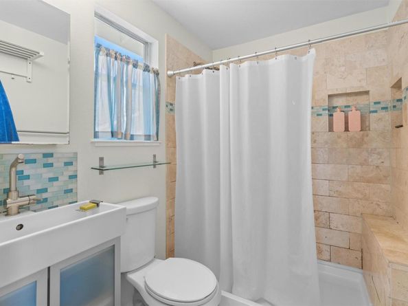 1915 Pasadena DR, Austin TX 78757