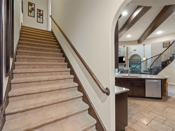 303 Bella Montagna CIR, Austin TX 78734