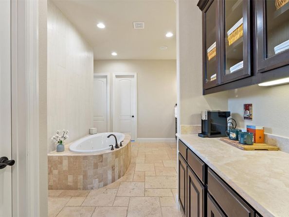 303 Bella Montagna CIR, Austin TX 78734
