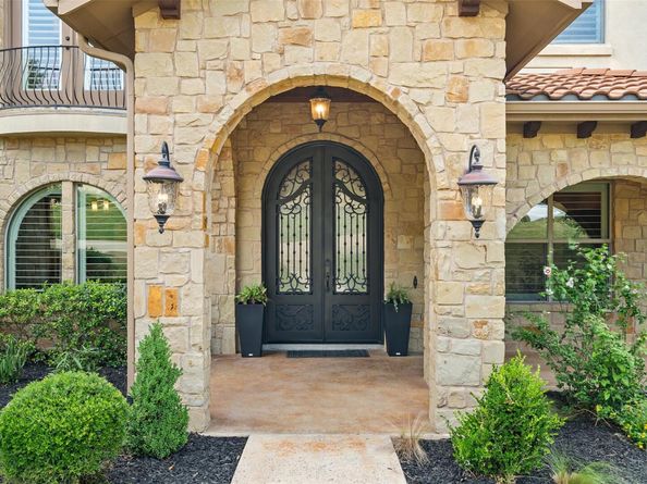 303 Bella Montagna CIR, Austin TX 78734