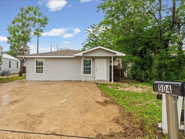 904 Montopolis DR, Austin TX 78741