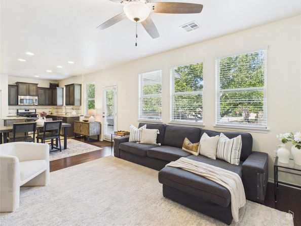 9204 Sawyer Fay LN, Austin TX 78748