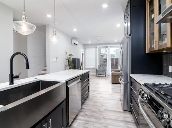7905 & 7907 Tiffany DR, Austin TX 78749