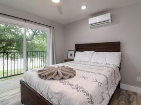 7905 & 7907 Tiffany DR, Austin TX 78749