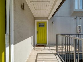 935 La Posada DR 217, Austin TX 78752