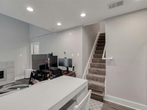 935 La Posada DR 217, Austin TX 78752