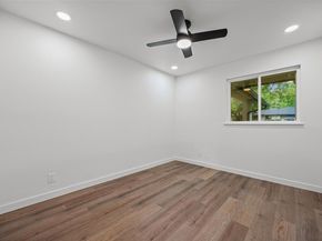 9219 Hunters TRCE E, Austin TX 78758