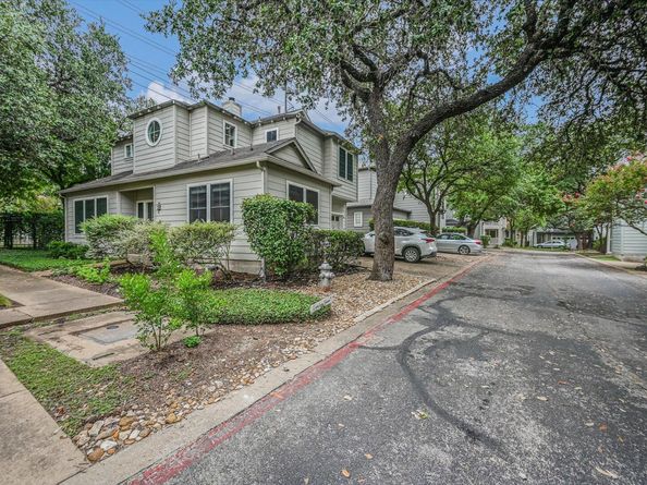 1011 Brodie ST 8, Austin TX 78704
