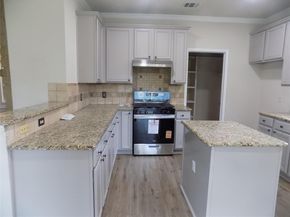 301 Thunderbay Dr, Georgetown TX 78626