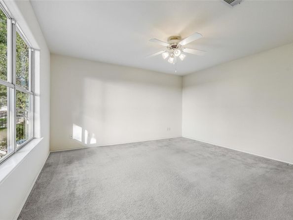 18906 Venture DR, Point Venture TX 78645