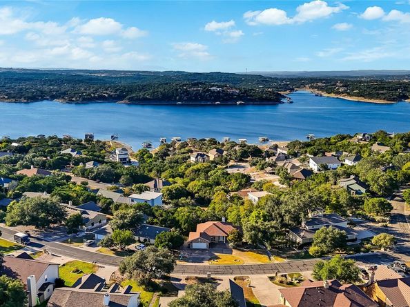 18906 Venture DR, Point Venture TX 78645