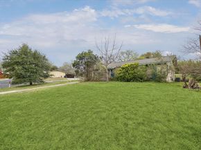 6811 Wake Forest LN, Austin TX 78723