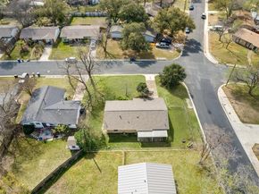 6811 Wake Forest LN, Austin TX 78723