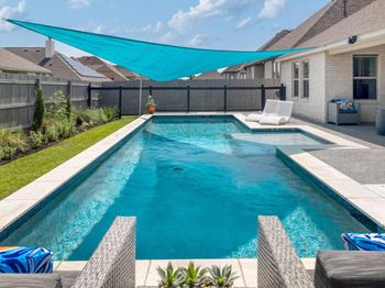 132 Lockhart DR