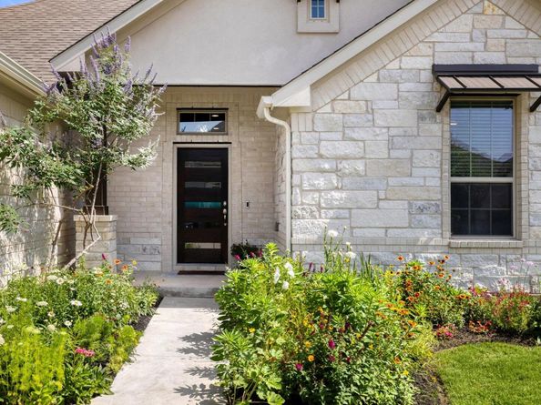 132 Lockhart DR, Liberty Hill TX 78642