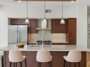 1600 Barton Springs RD 5301, Austin TX 78704