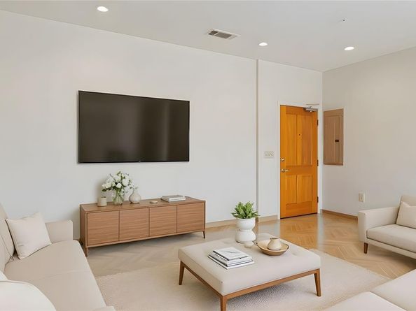 1600 Barton Springs RD 5301, Austin TX 78704