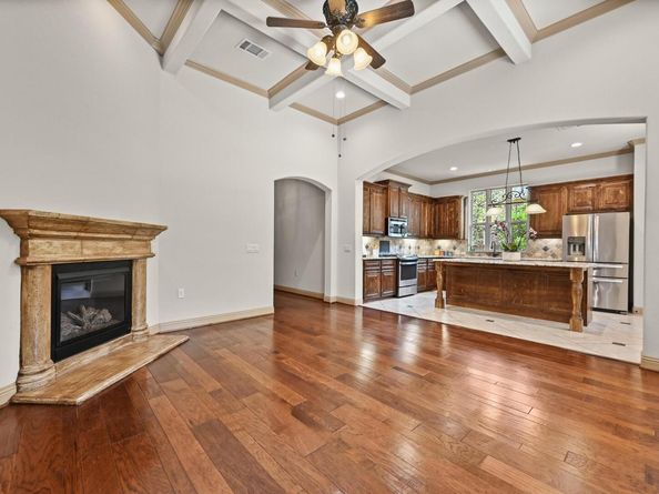 9317 Sydney Marilyn LN, Austin TX 78748