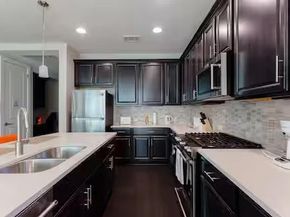 807 E 16th ST A, Austin TX 78702