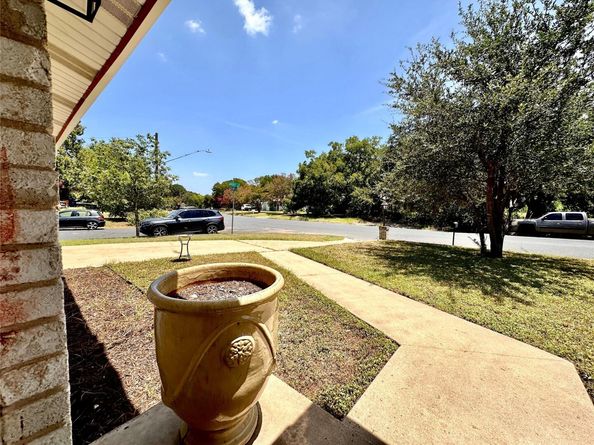 1500 Brandt DR, Austin TX 78742
