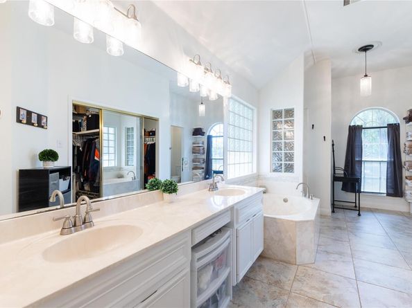 4010 Halfway CV, Round Rock TX 78681