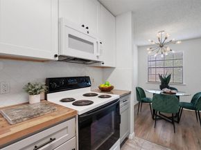 1601 FaroDr 1102, Austin TX 78741