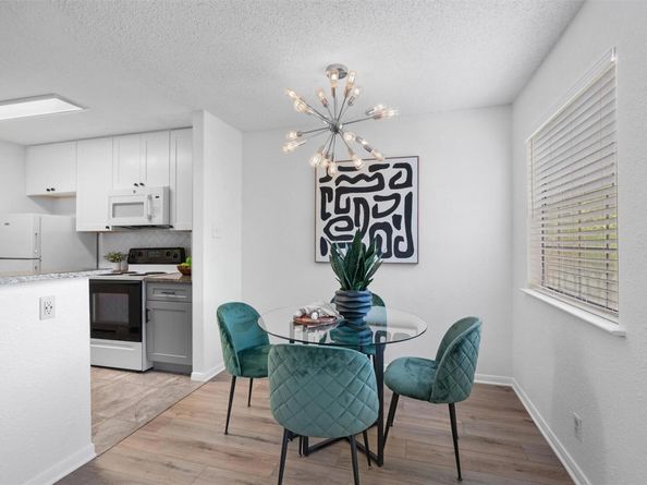 1601 FaroDr 1102, Austin TX 78741
