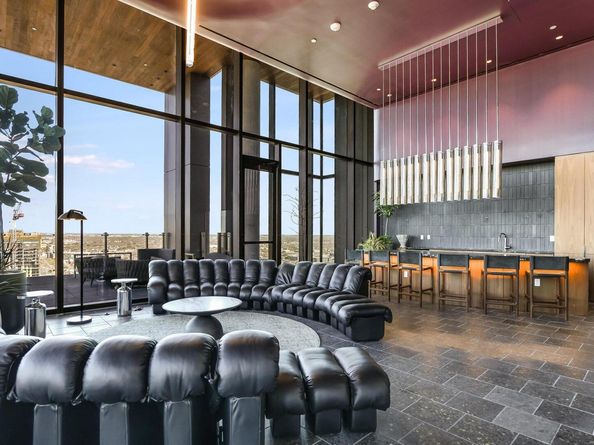 44 East Ave 1909, Austin TX 78701