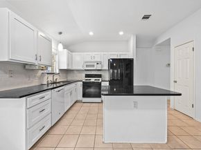 9401 Notches DR, Austin TX 78748