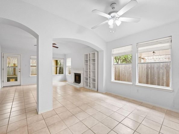 9401 Notches DR, Austin TX 78748