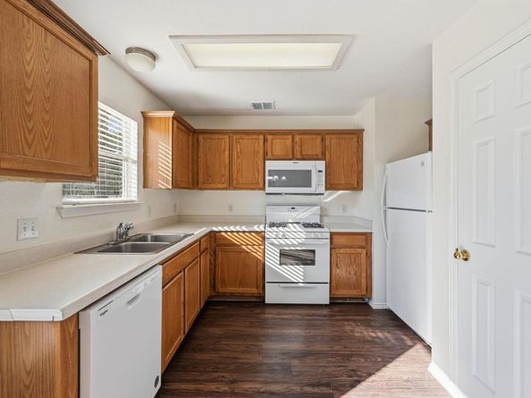 2521 Claudia DR, Leander TX 78641