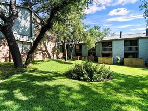 7122 Wood Hollow DR 76, Austin TX 78731
