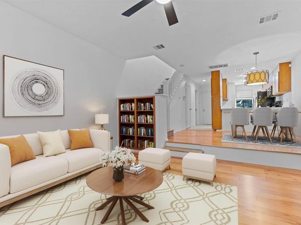 7122 Wood Hollow DR 76, Austin TX 78731