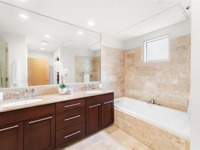 1600 Barton Springs RD 5301, Austin TX 78704