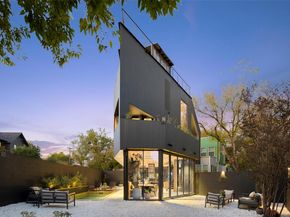 2302 E 11th ST, Austin TX 78702