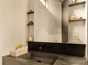 2302 E 11th ST, Austin TX 78702